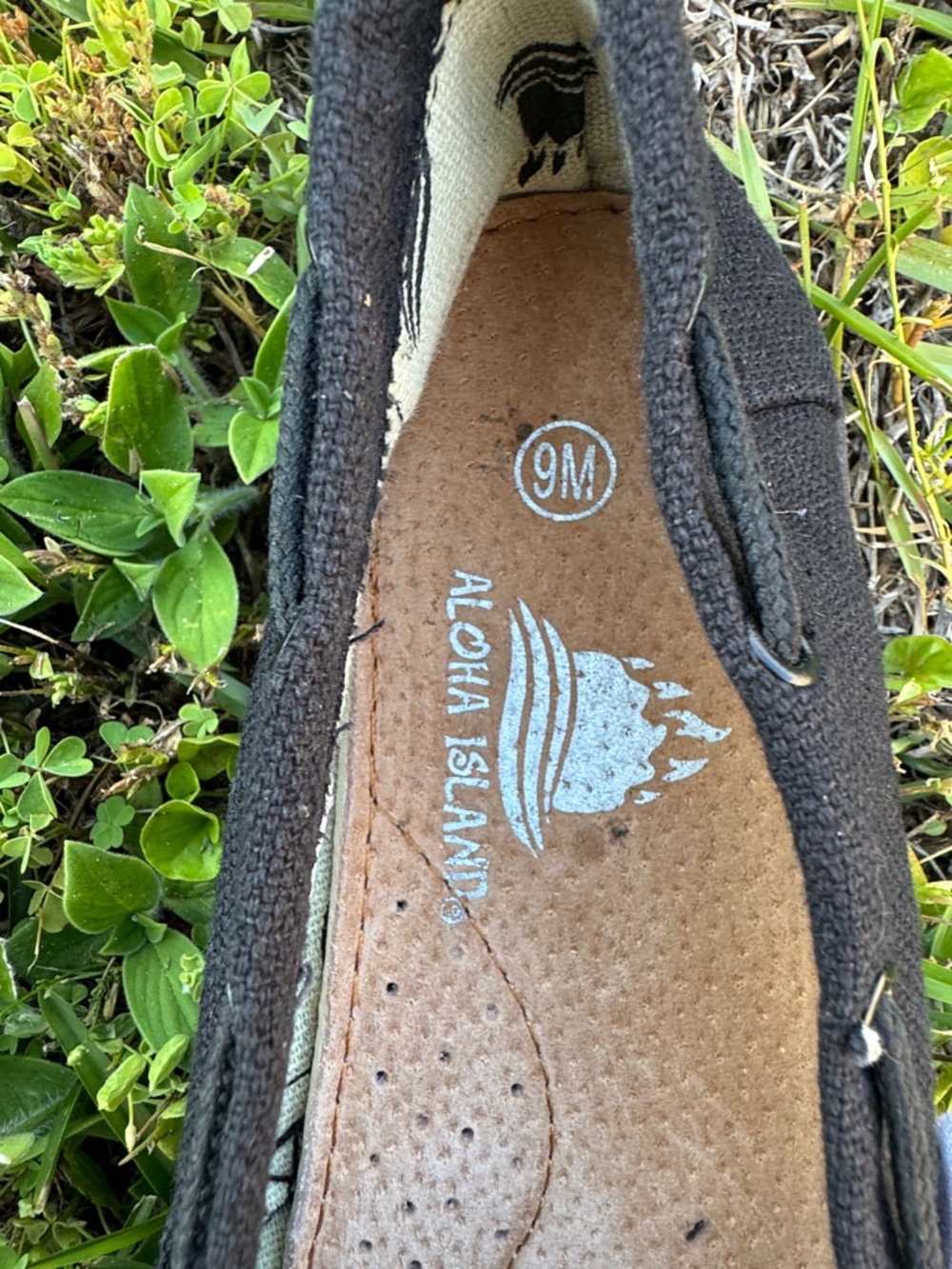 Aloha Island Black Canvas Slip-On Loafers for Women Size 9 Like New Lightweight - Picture 5 of 6